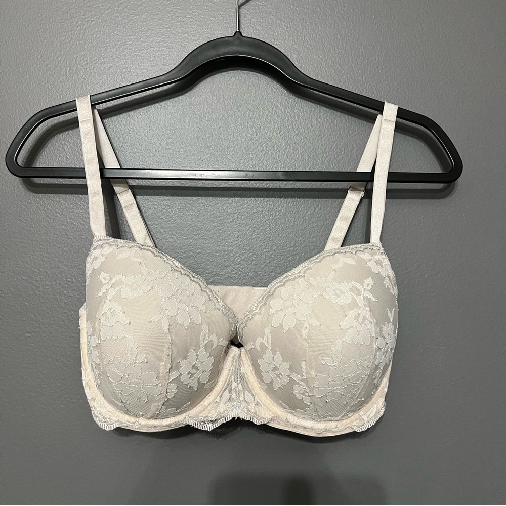 Victoria’s Secret 34DDD